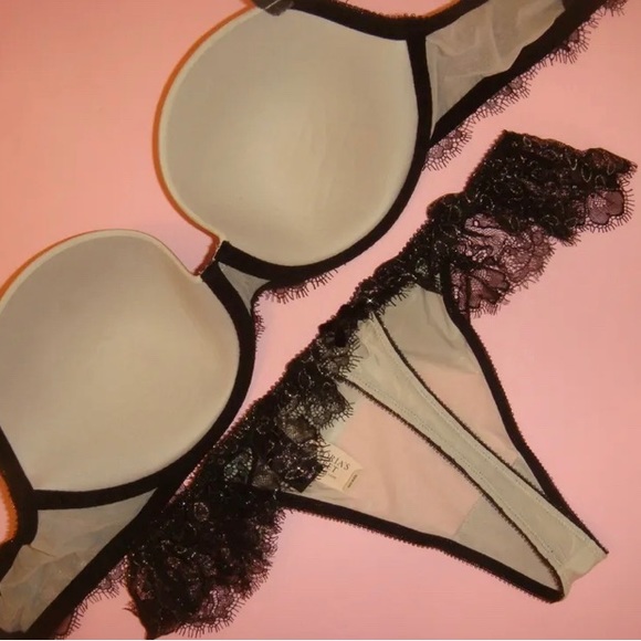 Victoria’s Secret NylonPush Up Bra Vintage 2000s - Picture 2 of 3